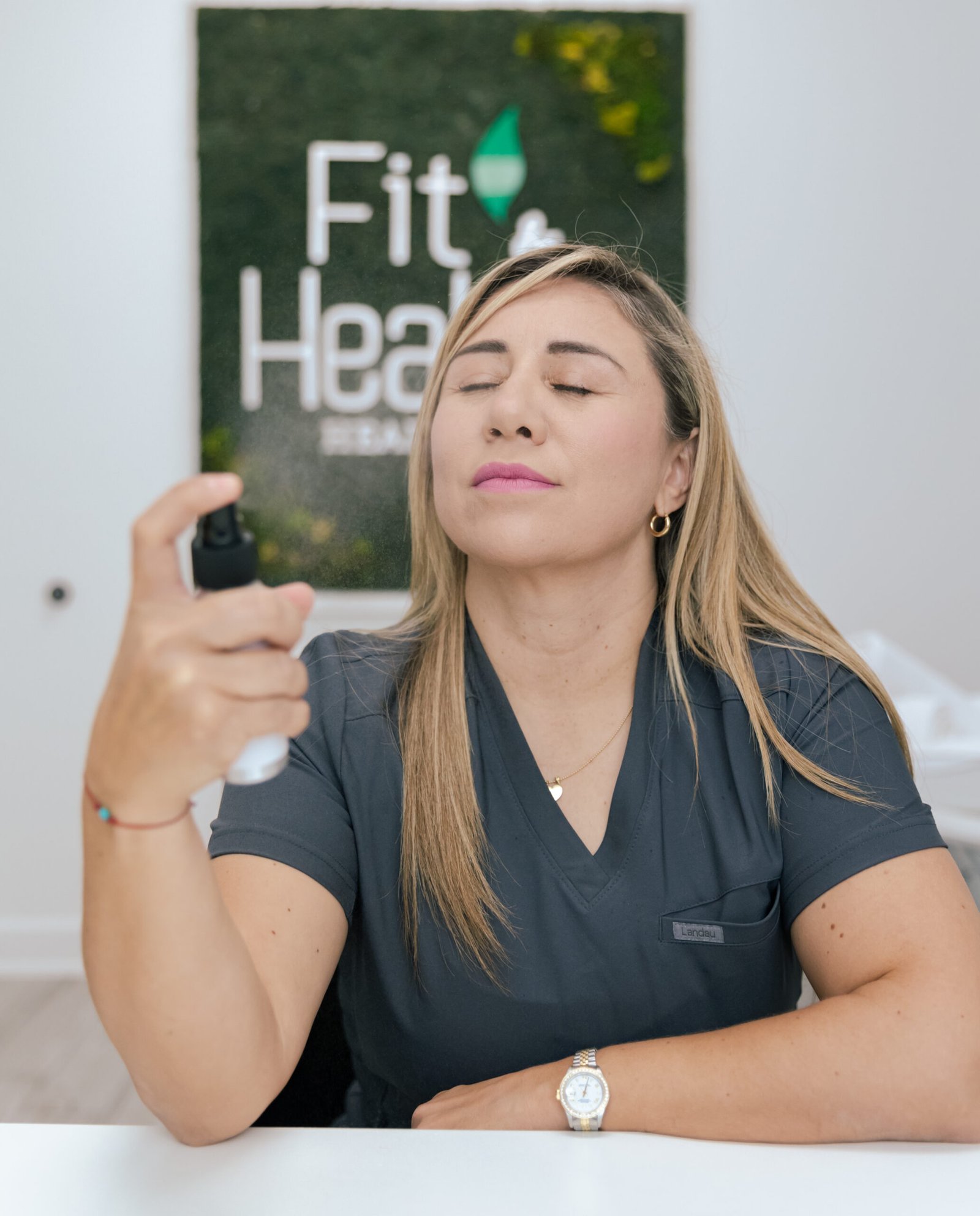 MAKEOVER SPRAY - Image 2